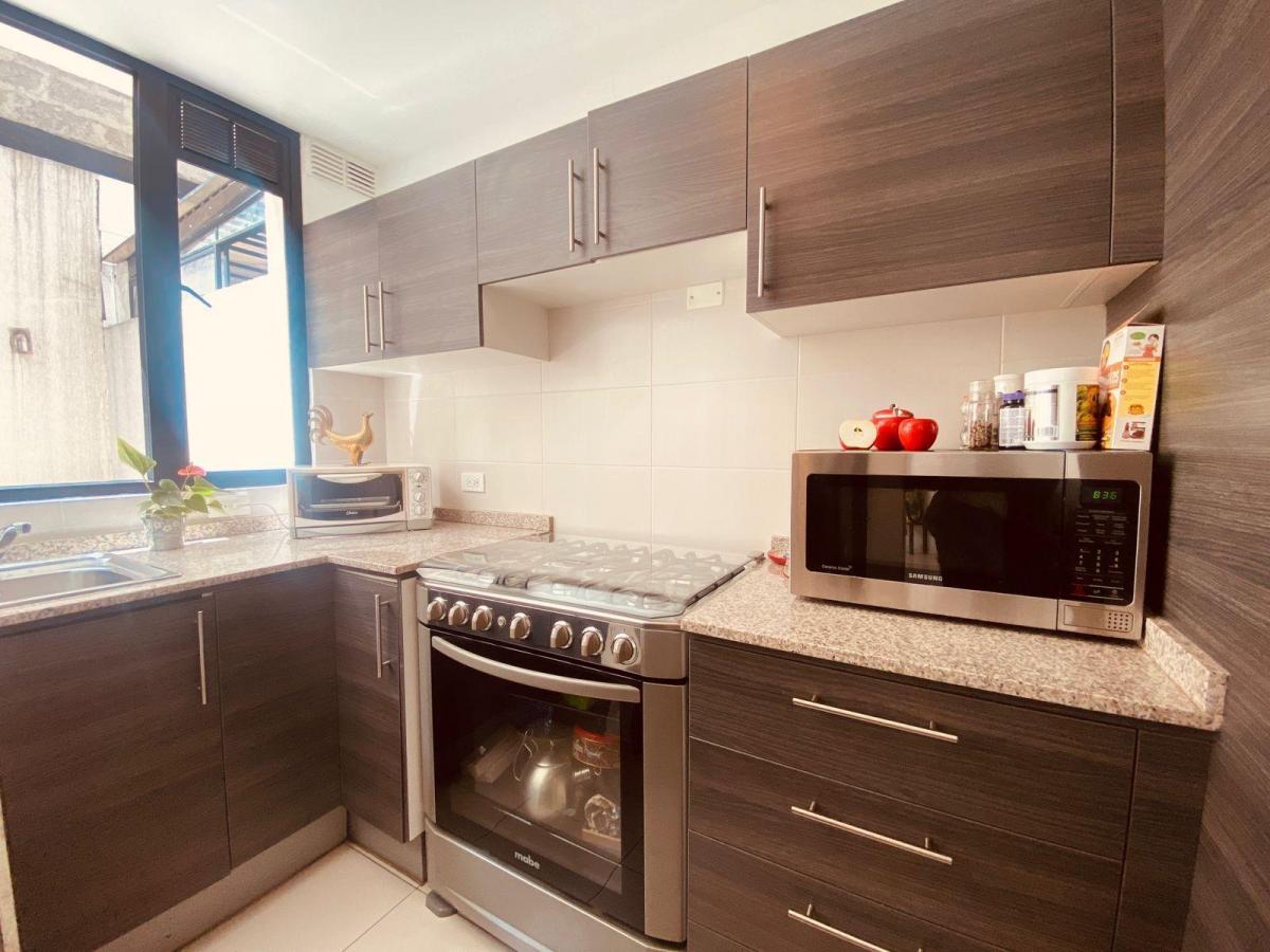 Suite de 60 m² Más Patio y 2 Parqueaderos de Venta en La Carolina — imagen 7