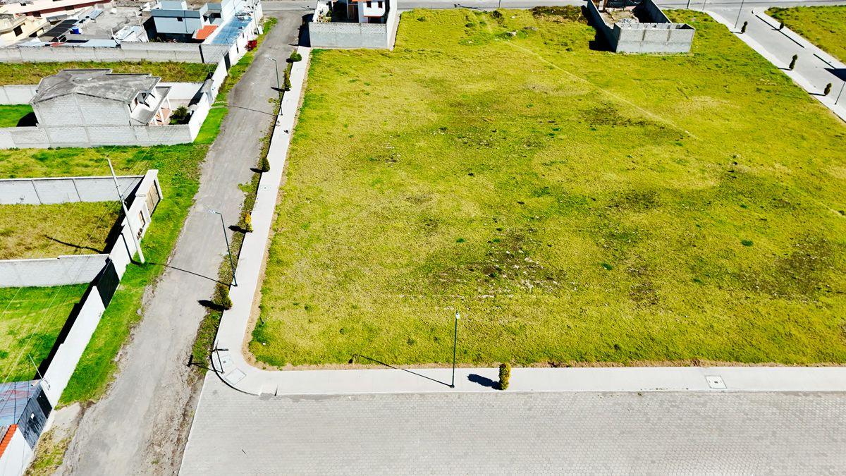 Terreno en Venta en Atuntaqui 404 m² Urbanizacion Montercarlo, Imbabura — imagen 2