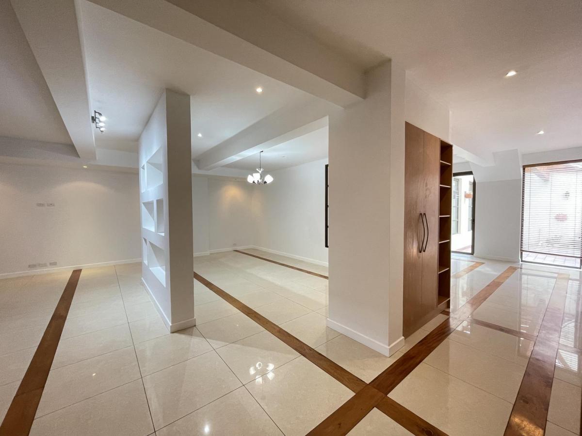 Departamento de Venta en Cumbaya Sector Jardines del Este 1 — imagen 9