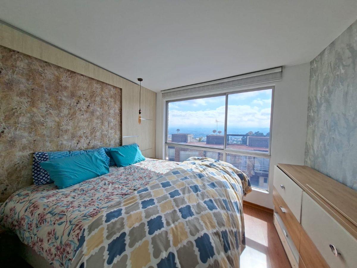 Casa en Venta San Juan de Cumbayá | Terraza Panorámica, Jacuzzi y Vista a Cumbayá — imagen 9