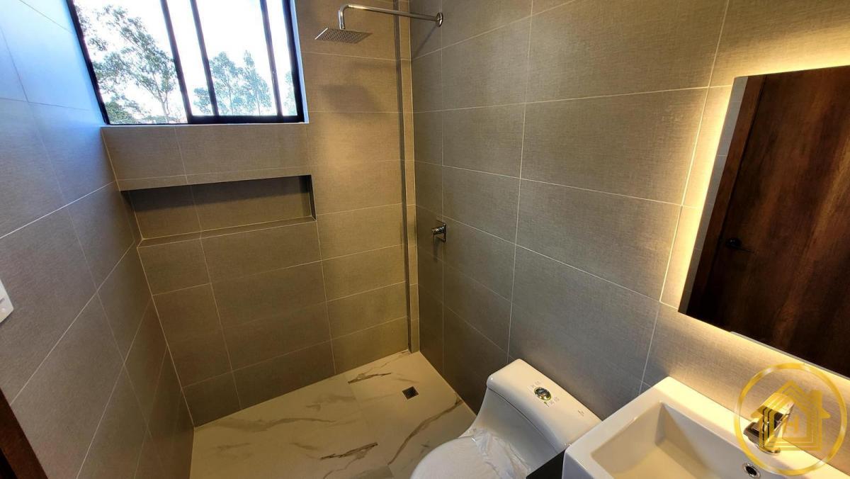 Casa en Venta a Estrenar, Dentro de Urbanización, Sector Capelo - Valle de Los Chillos — imagen 6