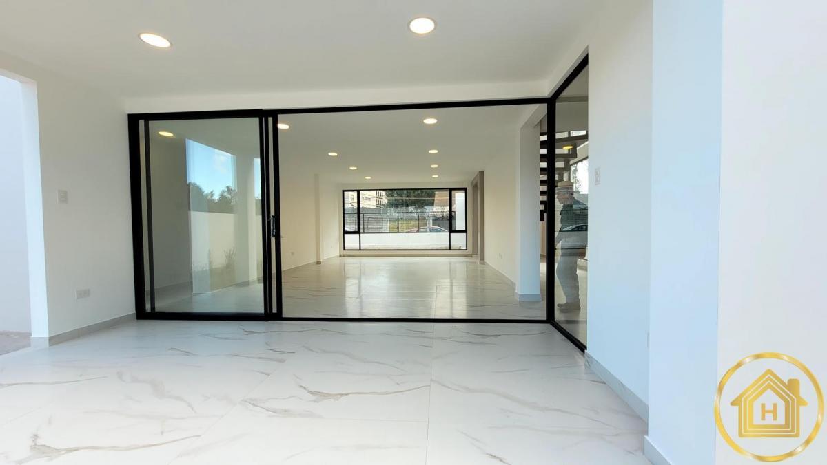 Casa en Venta a Estrenar, Dentro de Urbanización, Sector Capelo - Valle de Los Chillos — imagen 3