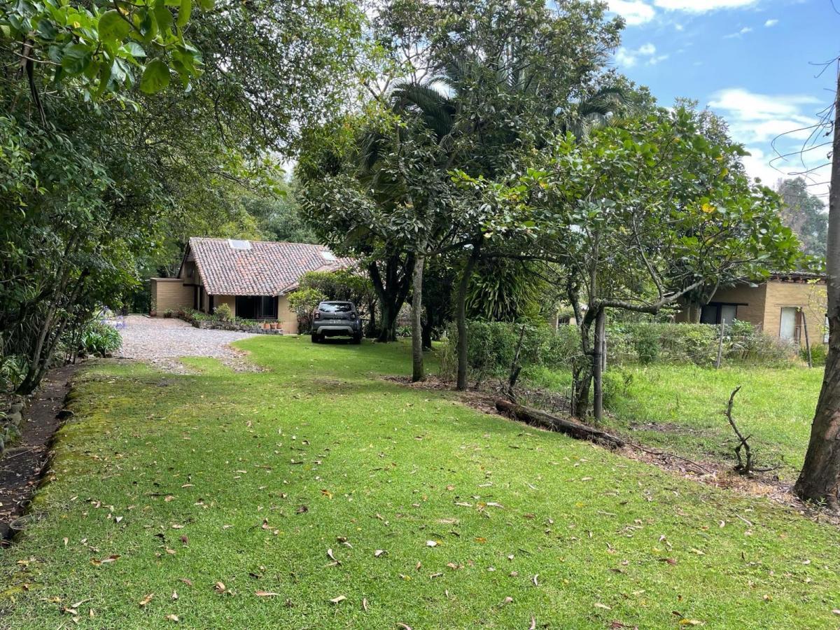 Vendo Hermosa Propiedad en La Zona Central de Sangolqui, con Casa Cololnial — imagen 9