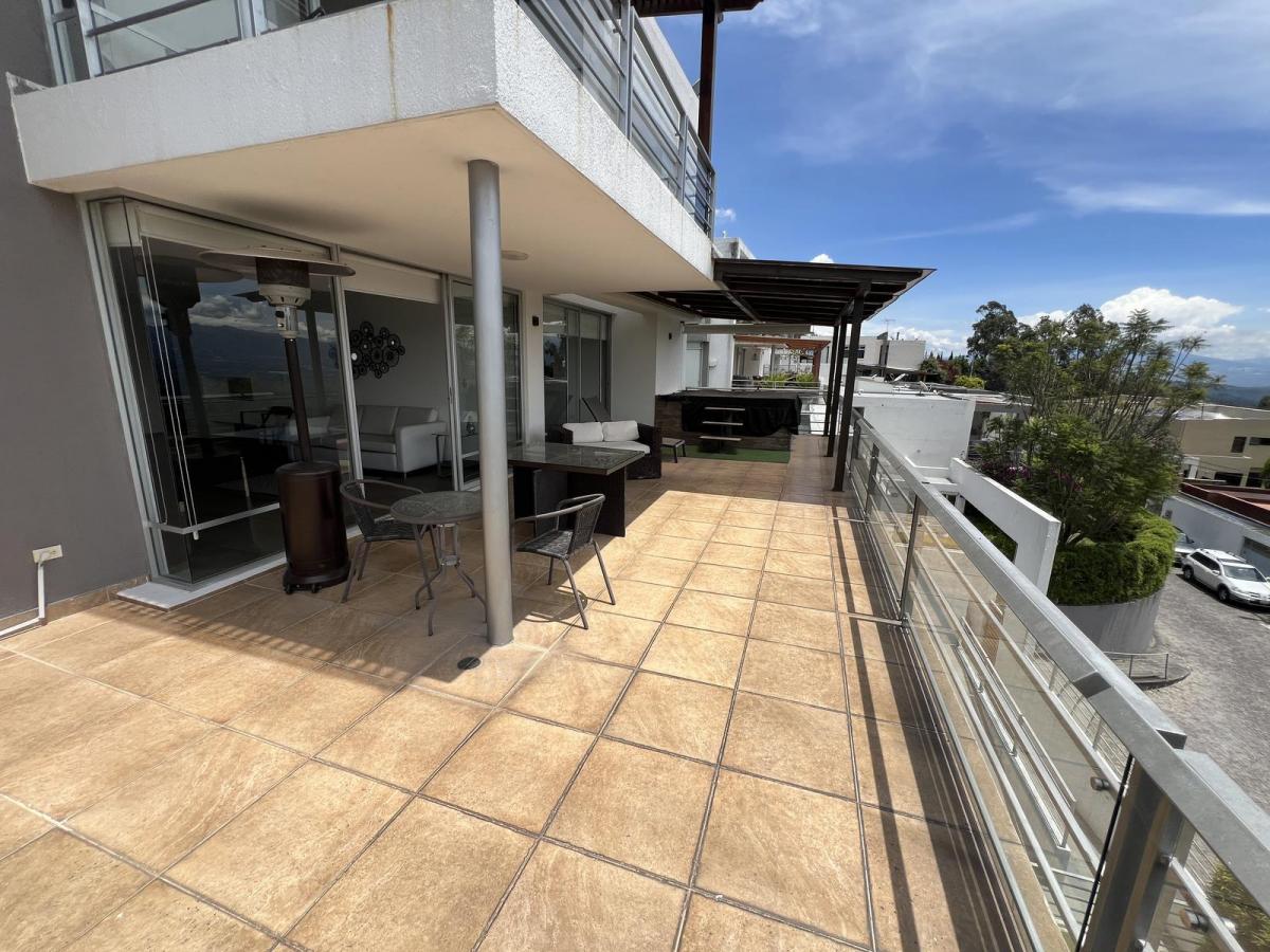 Depventa Departamento en San Juan de Cumbaya (Linda Vista) Artamento — imagen 10