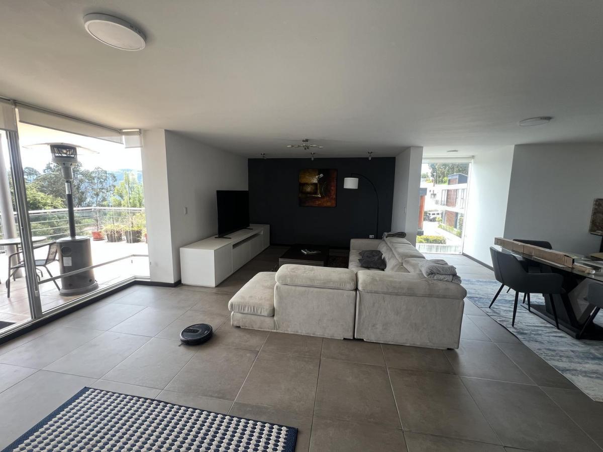 Depventa Departamento en San Juan de Cumbaya (Linda Vista) Artamento — imagen 7