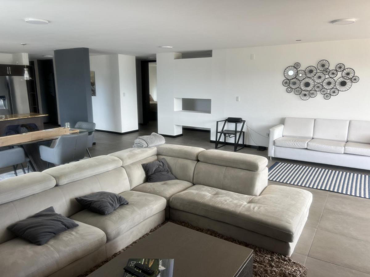 Depventa Departamento en San Juan de Cumbaya (Linda Vista) Artamento — imagen 6