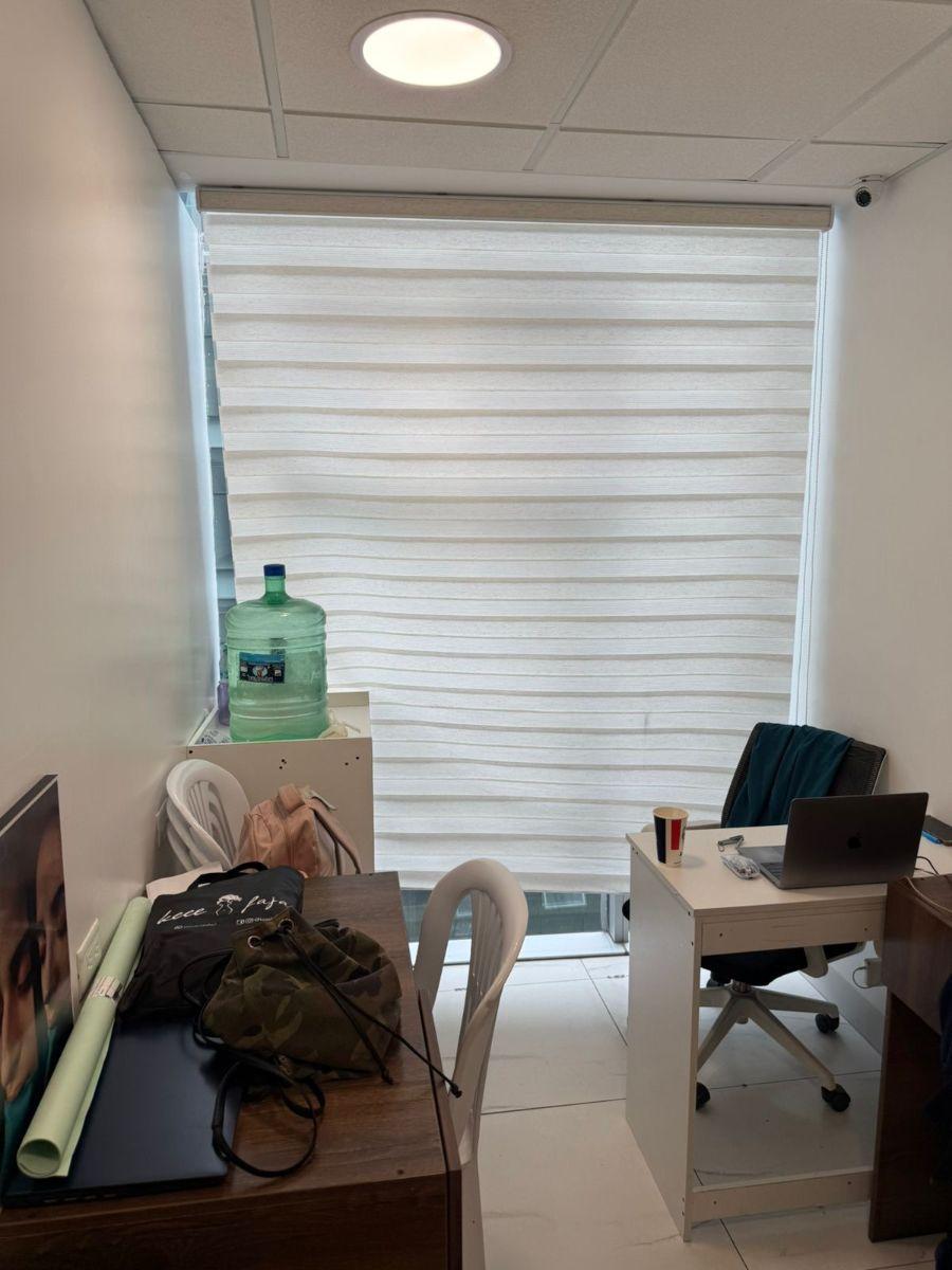 En Venta Oficna en Edificio Ágora Medical Center Frente a Mall del Sol, Guayas — imagen 3