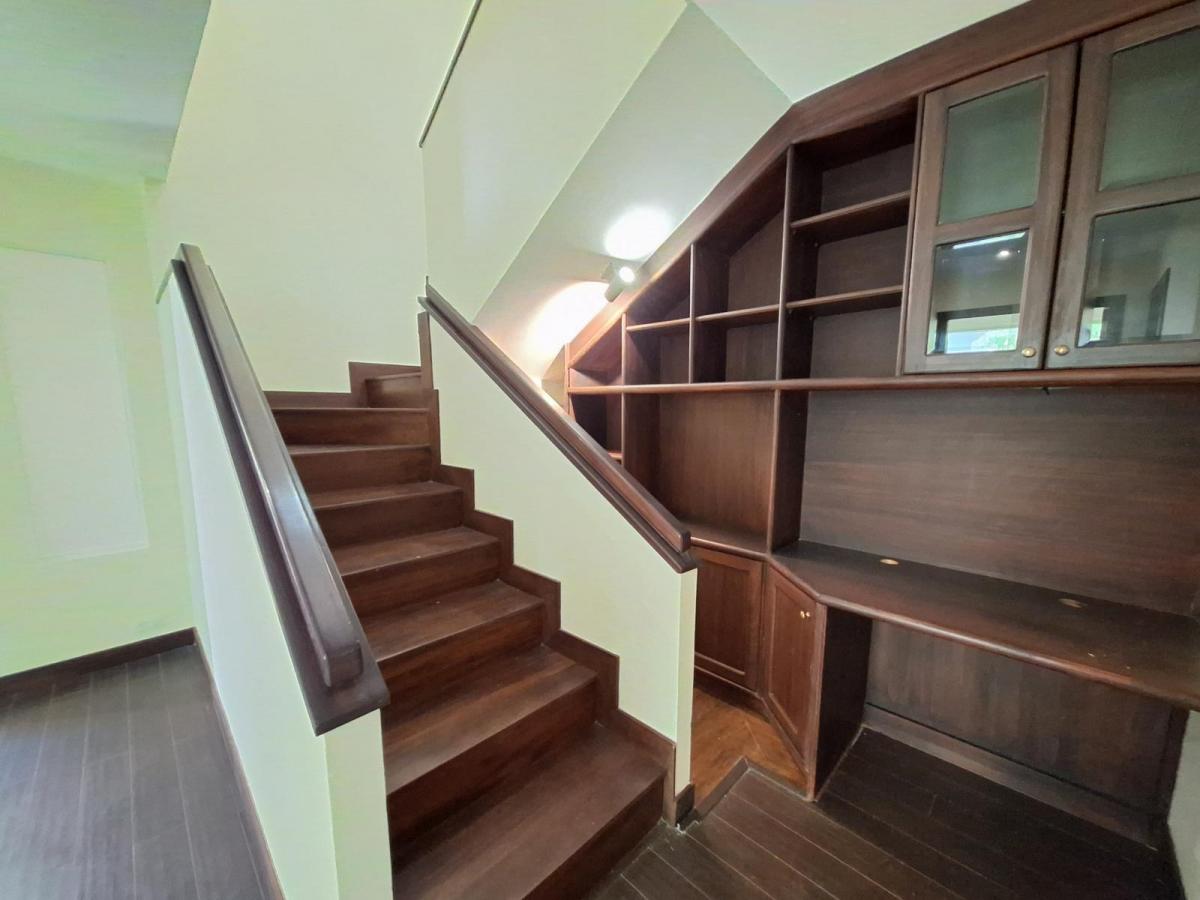 Dpto. Dúplex en Venta, Amplio Jardin Privado, 3 Hab, 2 Parq. Bellavista — imagen 3
