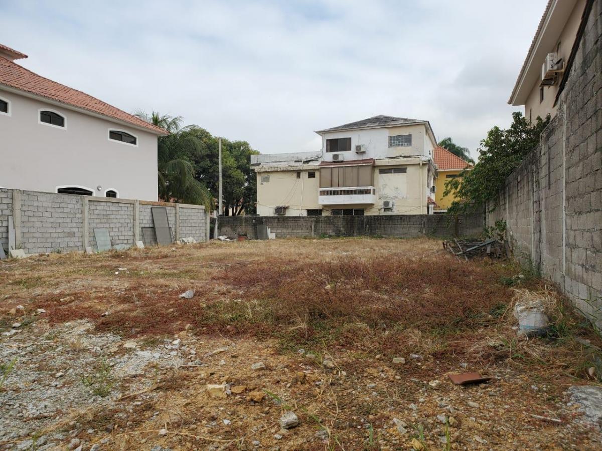 Terreno de Venta en El Km 1 de La Vía a Samborondón, Vista Al Río, 690 m². Guayas — imagen 10