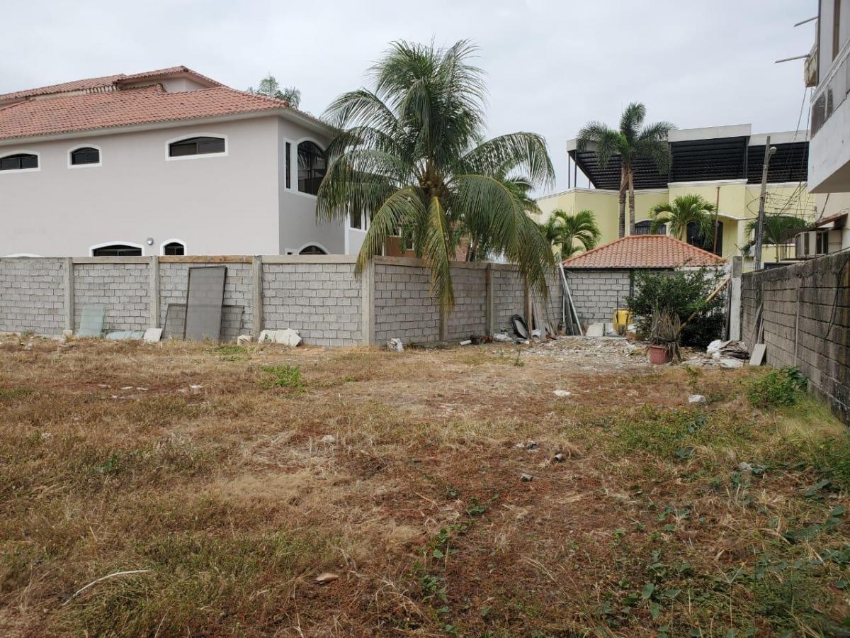 Terreno de Venta en El Km 1 de La Vía a Samborondón, Vista Al Río, 690 m². Guayas — imagen 6