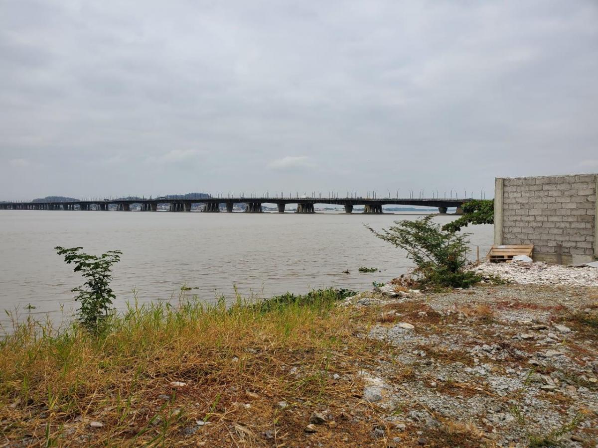 Terreno de Venta en El Km 1 de La Vía a Samborondón, Vista Al Río, 690 m². Guayas — imagen 2