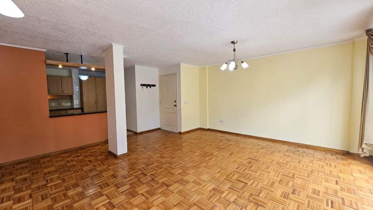 Venta Departamento con Terraza y Vista Natural Dentro de Conjunto en Conocoto, Los Chillos. Provincia de Pichincha — imagen 8