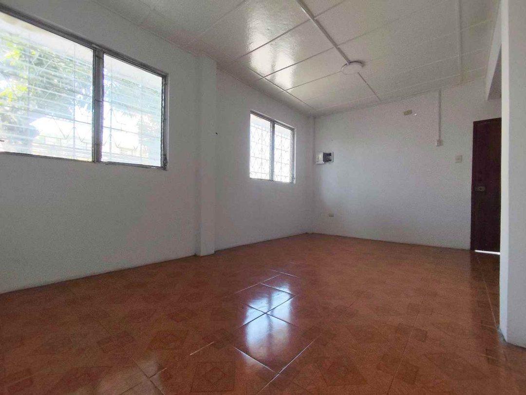 En Venta Casa 2 Plantas, Uso de Suelo Comercial, Urdesa J - Zavala, Guayas — imagen 10