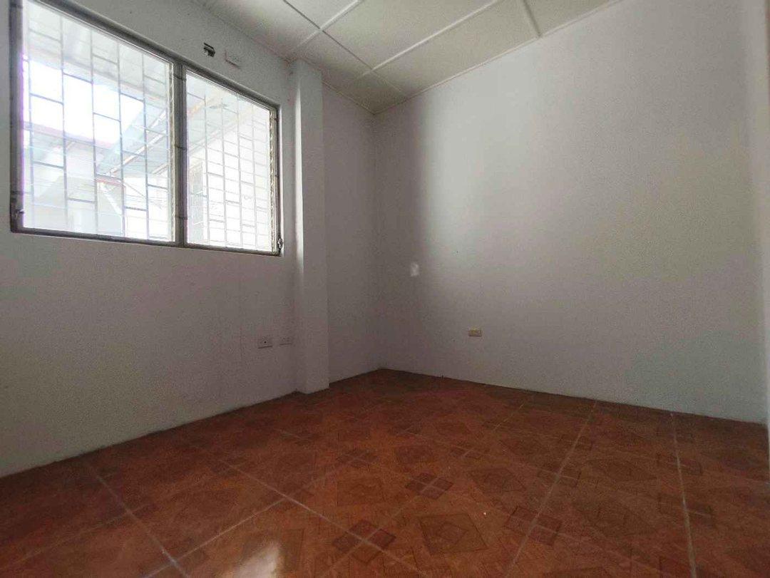 En Venta Casa 2 Plantas, Uso de Suelo Comercial, Urdesa J - Zavala, Guayas — imagen 9