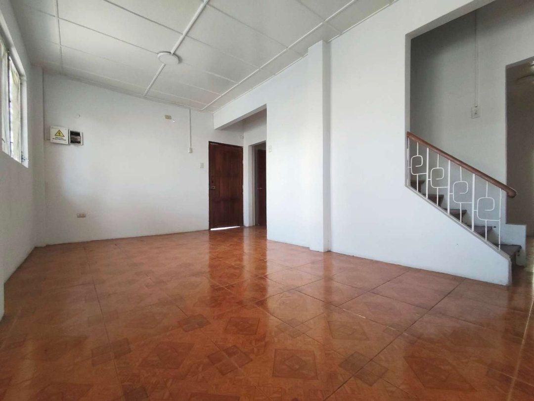 En Venta Casa 2 Plantas, Uso de Suelo Comercial, Urdesa J - Zavala, Guayas — imagen 7