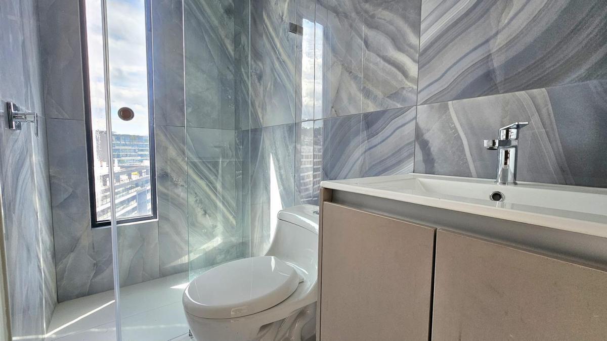 Venta Departamento con Vista, Piso Alto E Iluminado en La Carolina — imagen 8