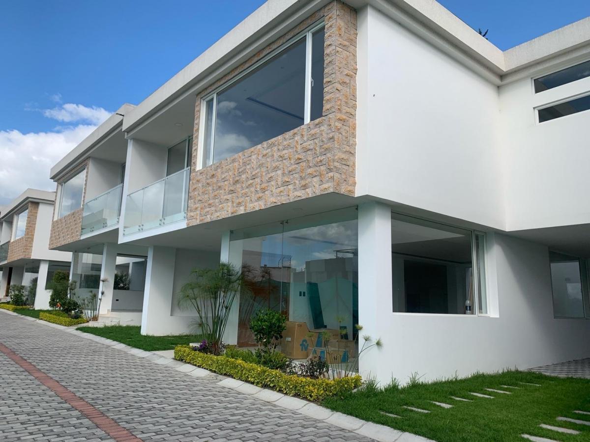 Mjr Venta Casa Tumbaco 3 Dorm. — imagen 10