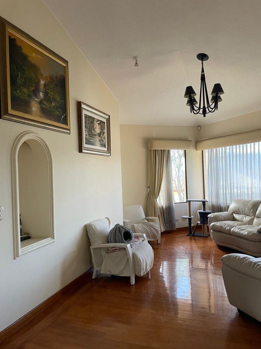 Amplia y Cómoda Casa con 4 Habitaciones de 860 m² en Venta Sector Miravalle Dentro de Urbanización — imagen 8