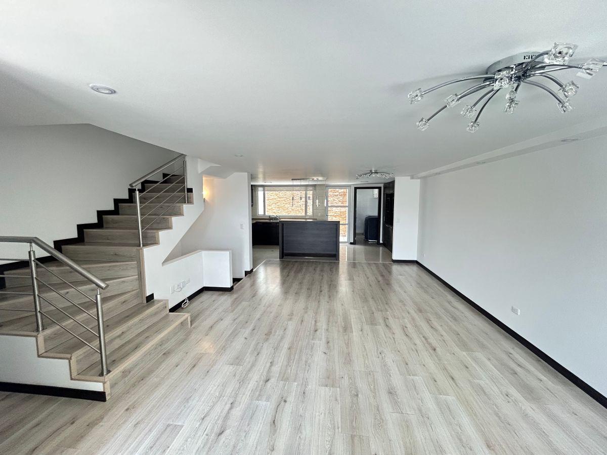 Venta Casa Moderna Cuatro Dorm. Terrraza — imagen 10