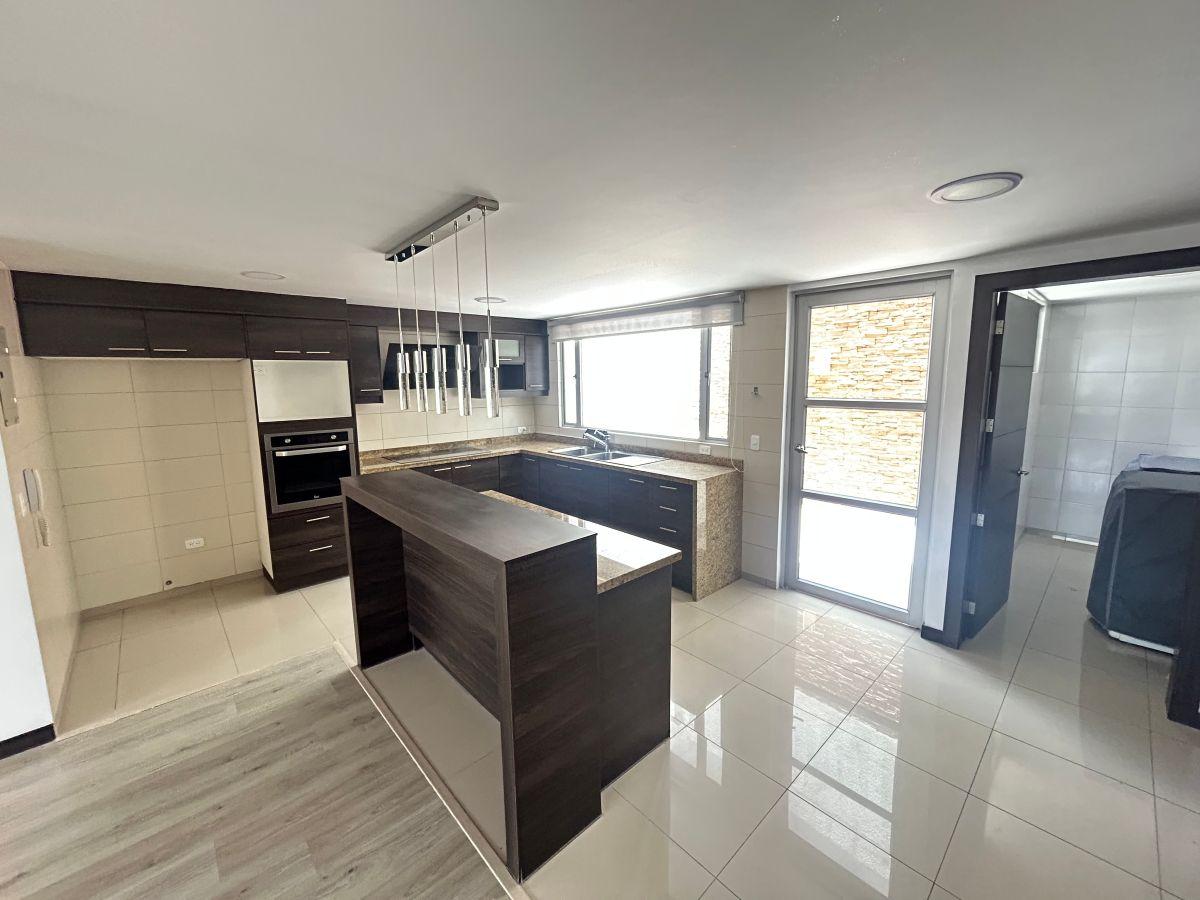 Venta Casa Moderna Cuatro Dorm. Terrraza — imagen 9