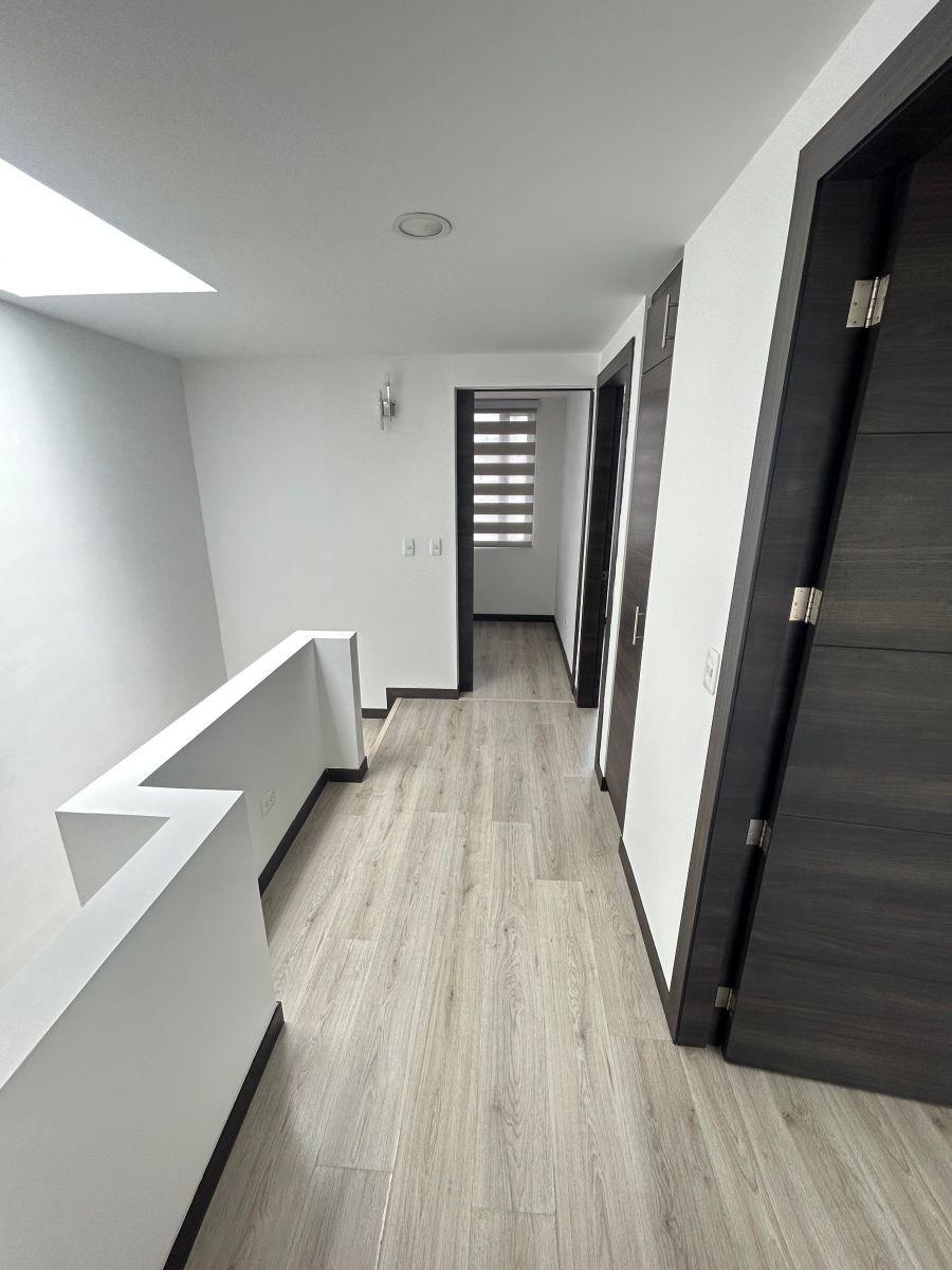 Venta Casa Moderna Cuatro Dorm. Terrraza — imagen 6