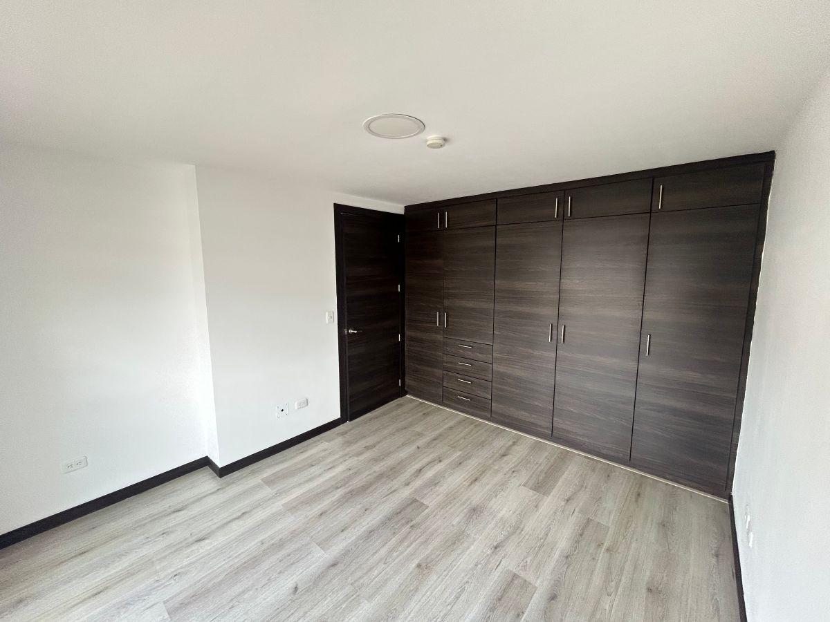 Venta Casa Moderna en Conjunto Cuatro Dorm. Terrraza — imagen 3