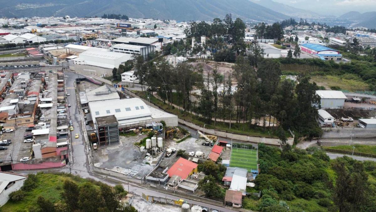 Terreno con Edificio de Oficinas en La Cristiania — imagen 8