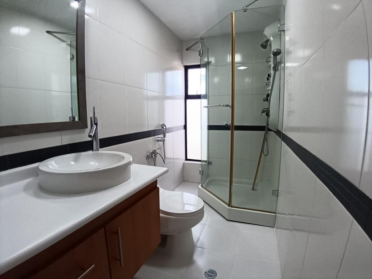En Venta Departamento con Terraza, Carcelen Bajo, Norte de Quito — imagen 9
