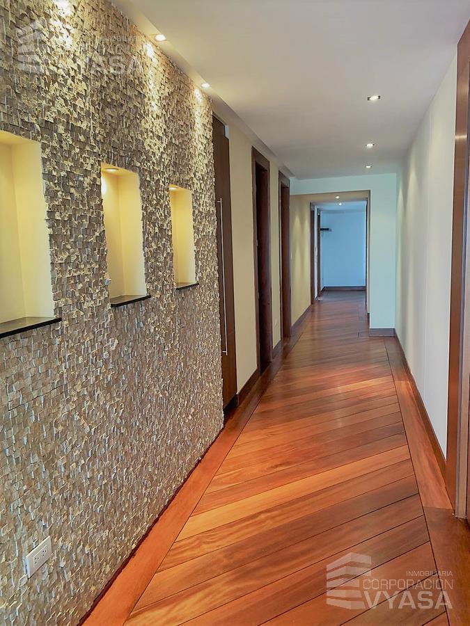 Quito Tenis - Hermoso Departamento en Venta de 3 Dorm. de 197 m² — imagen 3