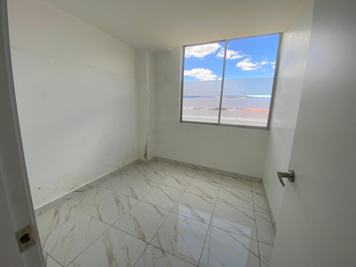 Vendo Terreno con Construcción Ponceano Alto — imagen 2