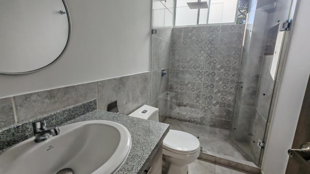 Departamento en Venta 2 Dorm. con Balcones - Sector Tumbaco - Quito — imagen 3