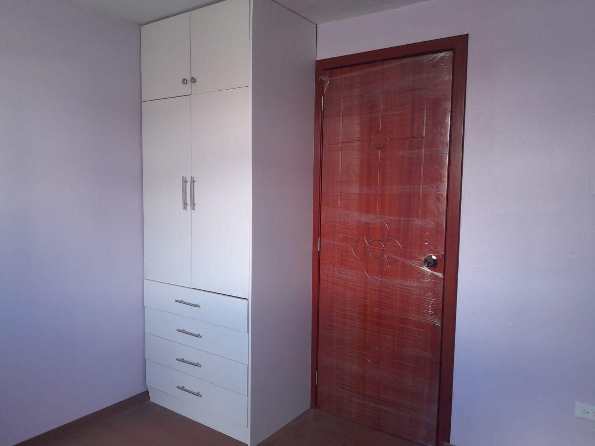 Vendo Departamento Remodelado con Parqueadero y Secadero Hermosa Vista a La Ciudad, Av de Los Grana — imagen 7