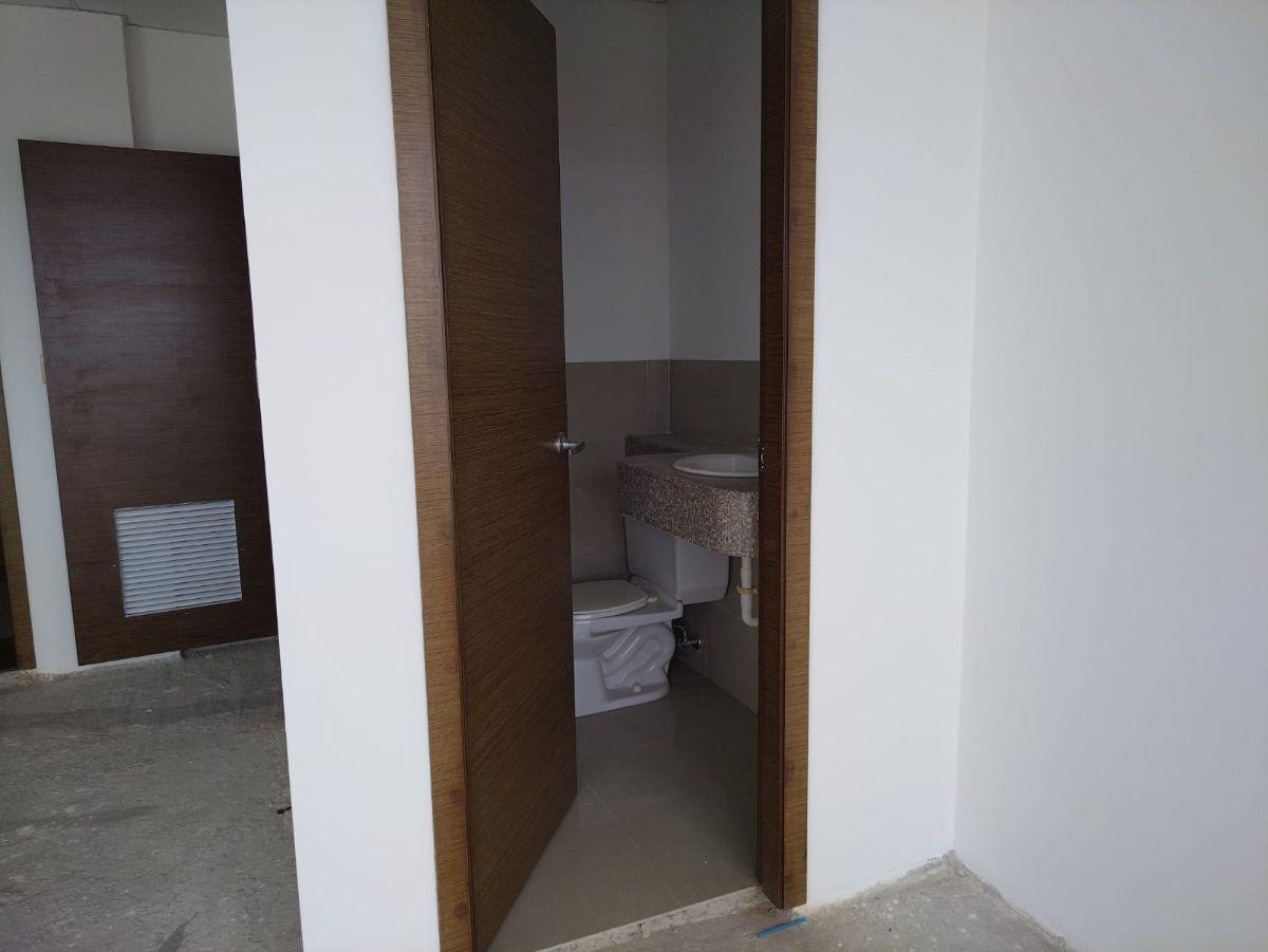 Oficina Comercial de 48 m² en Venta en Norte de Guayaquil, Guayas — imagen 8