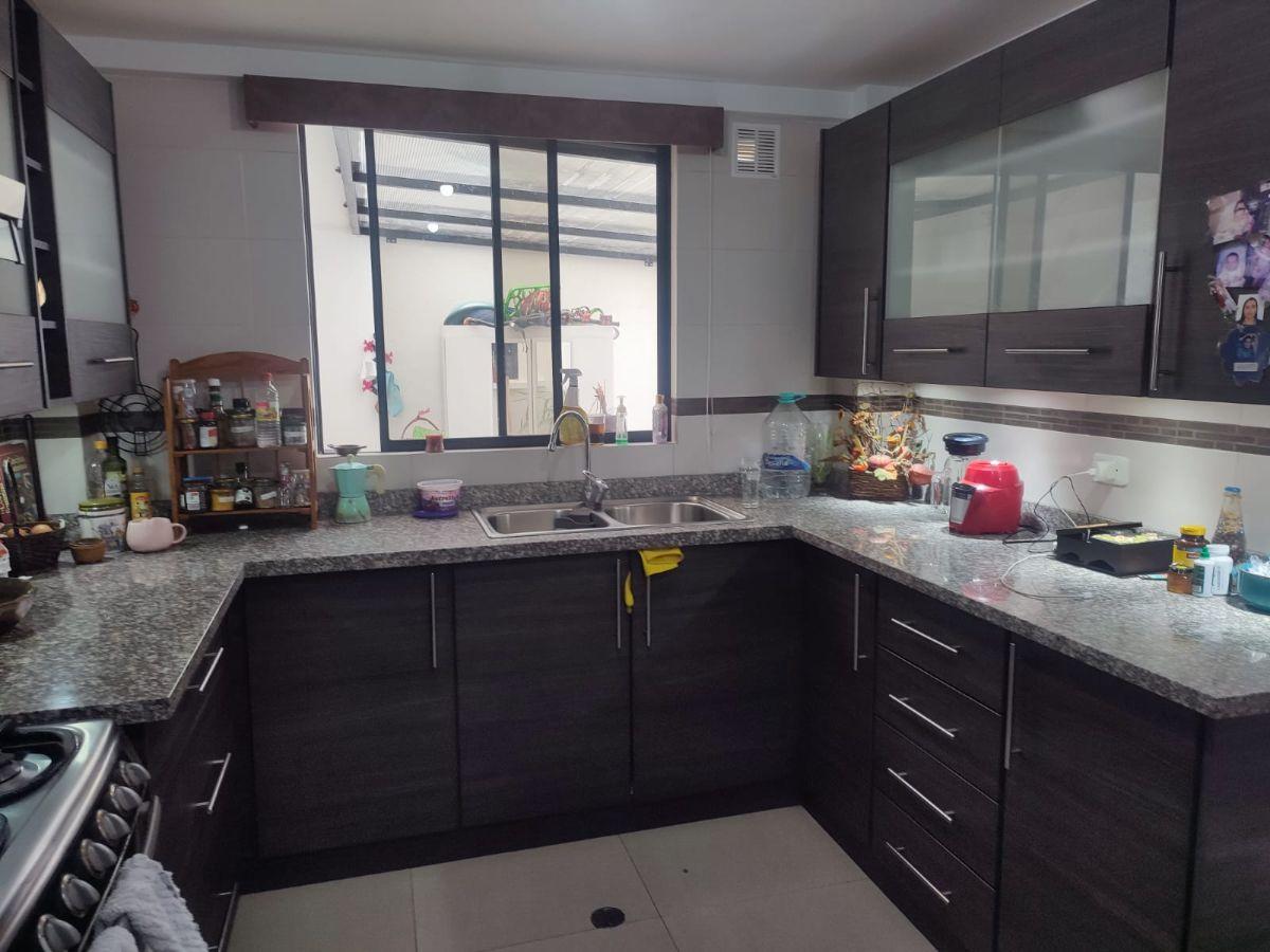 Amplia Casa de 183 m² en Venta en El Valle de Los Chillos — imagen 9
