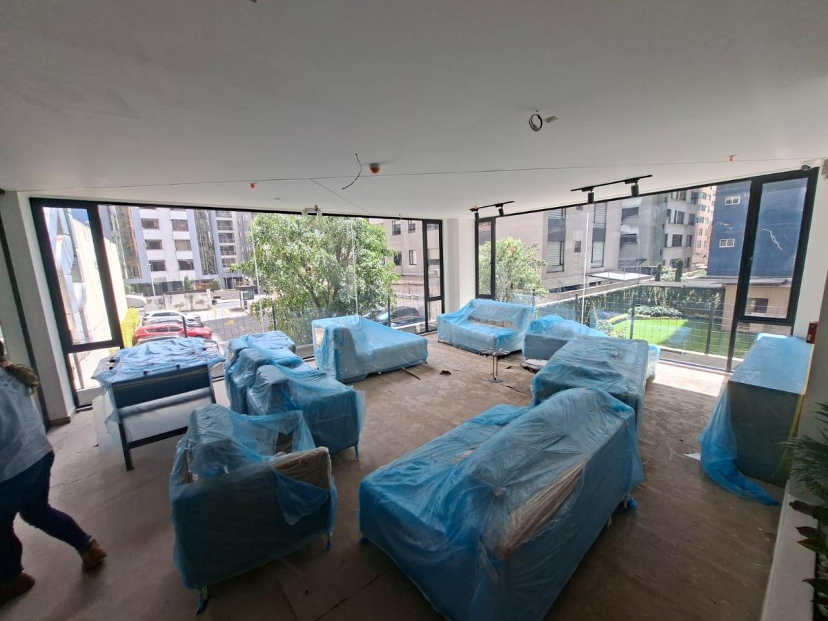 Venta Estudio en Piso Alto | República del Salvador | Quito | Amenidades Completas — imagen 5