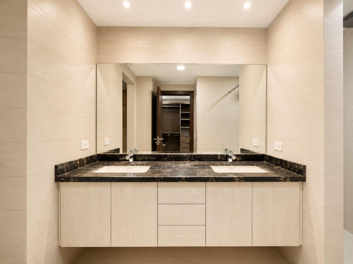 Hermoso Penthouse Dúplex en Venta Calle Austria, Quito — imagen 3