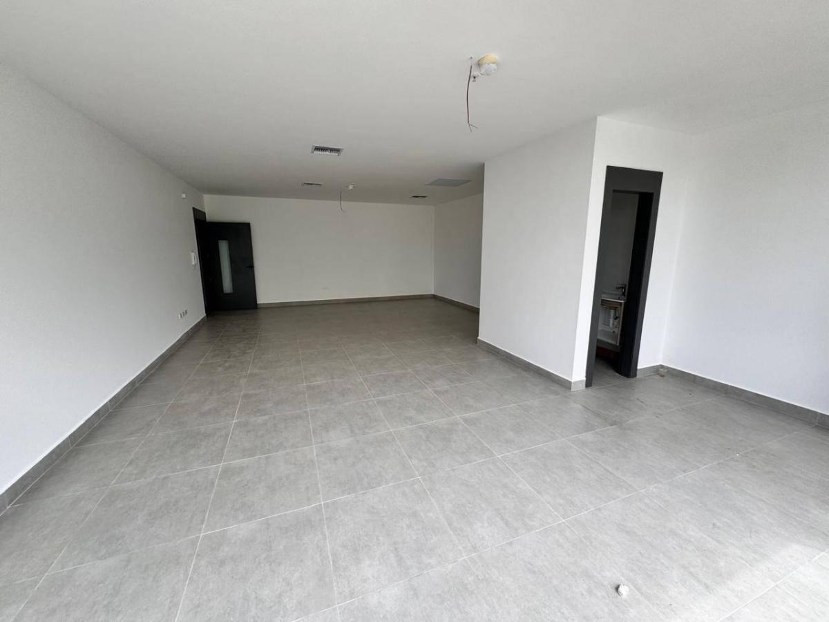 Oficinas en Venta 82 M²|edificio Inteligente| Av Leopoldo Carrera| Los Ceibos, Guayas — imagen 5