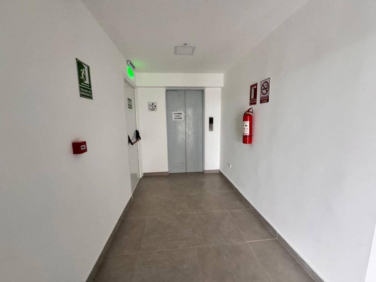Oficinas en Venta 82 M²|edificio Inteligente| Av Leopoldo Carrera| Los Ceibos, Guayas — imagen 3