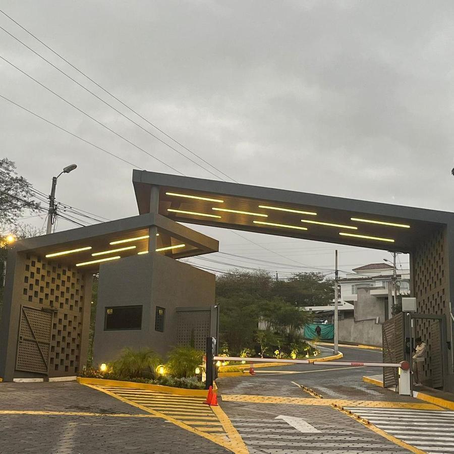 Lote de Venta 500 m a 6 Minutos de Cumbaya Vía Nayon Urbanizacion Privada Seguridad 24/7 — imagen 8