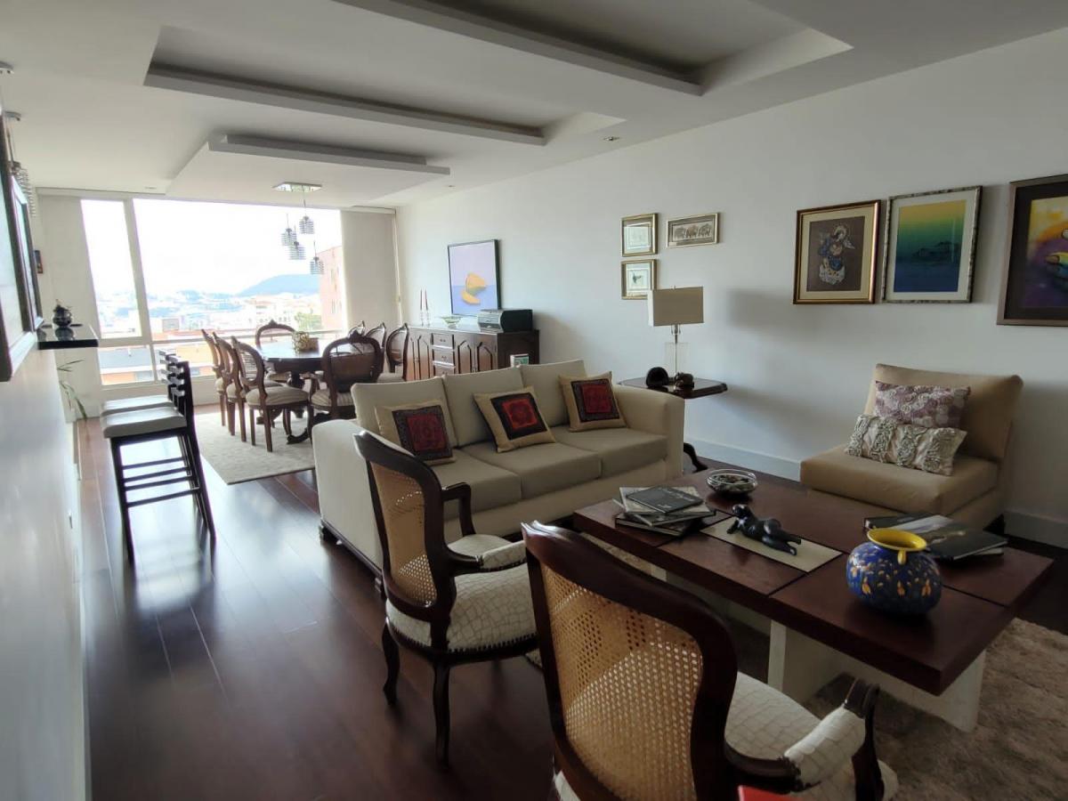 Departamento de Venta en Quito Tenis con Vista 360 Grados — imagen 9