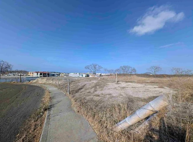 Terreno en venta en Manta — imagen 1