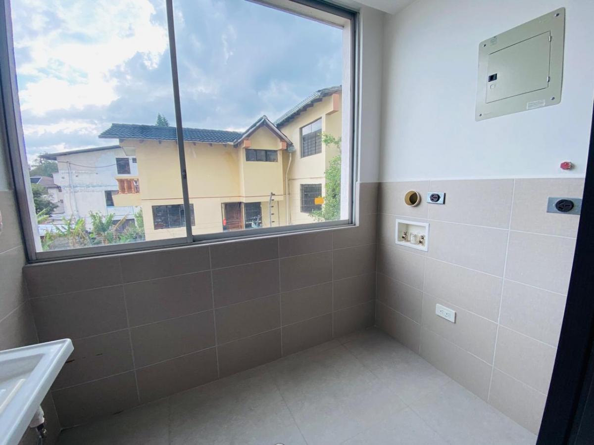 Departamento de Venta en Cumbaya Sector La Primavera — imagen 6