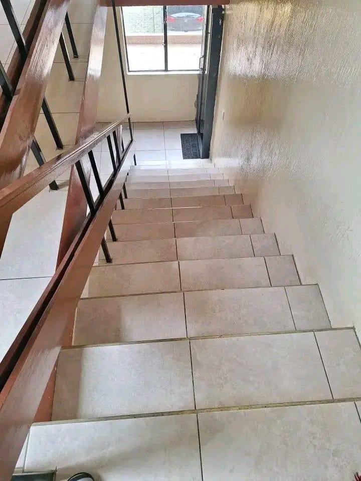 Departamento en Venta con Parqueadero en El Sector de en Solanda — imagen 5