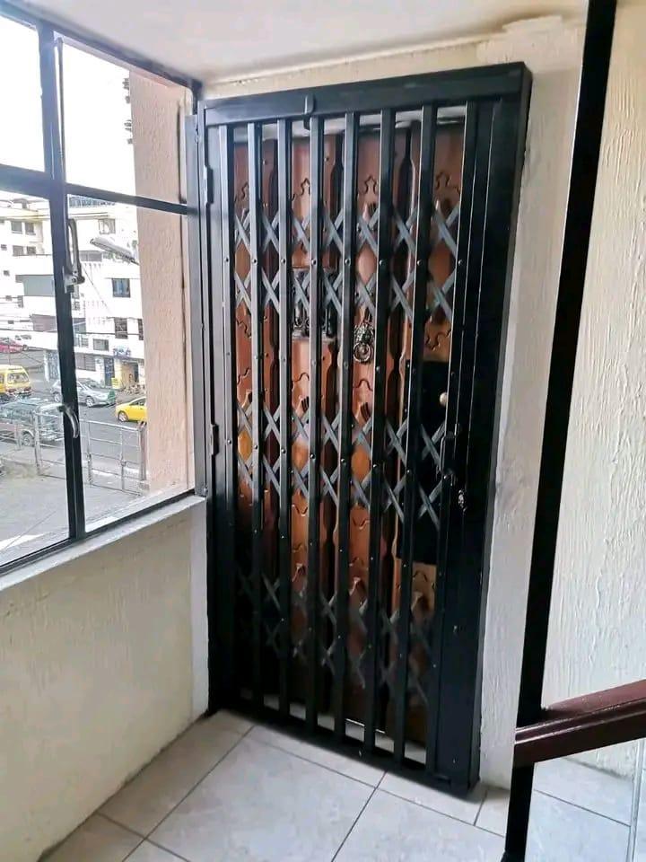Departamento en Venta con Parqueadero en El Sector de en Solanda — imagen 4