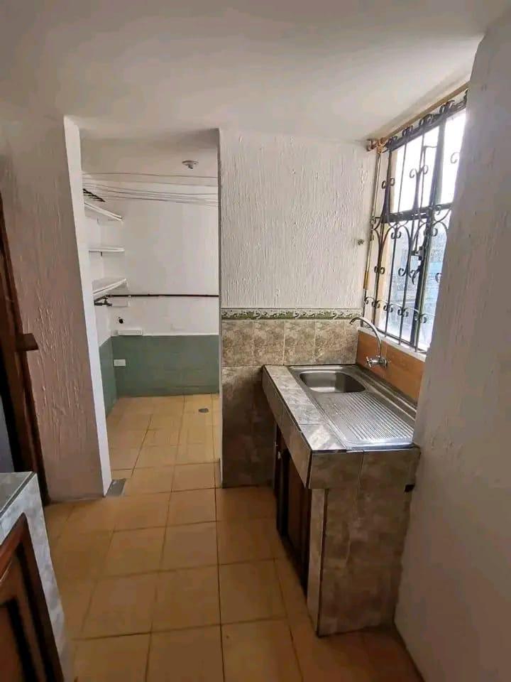 Departamento en Venta con Parqueadero en El Sector de en Solanda — imagen 2