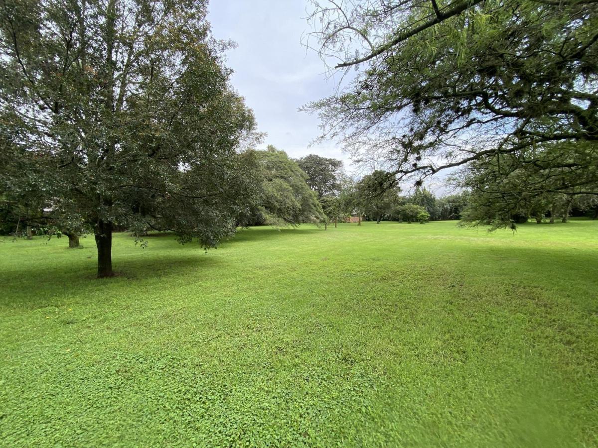 Terreno de Venta en Sector Hilacril, Calle Aurélio Dávila Cajas. Constructores, Inversión. Provincia de Pichincha — imagen 4