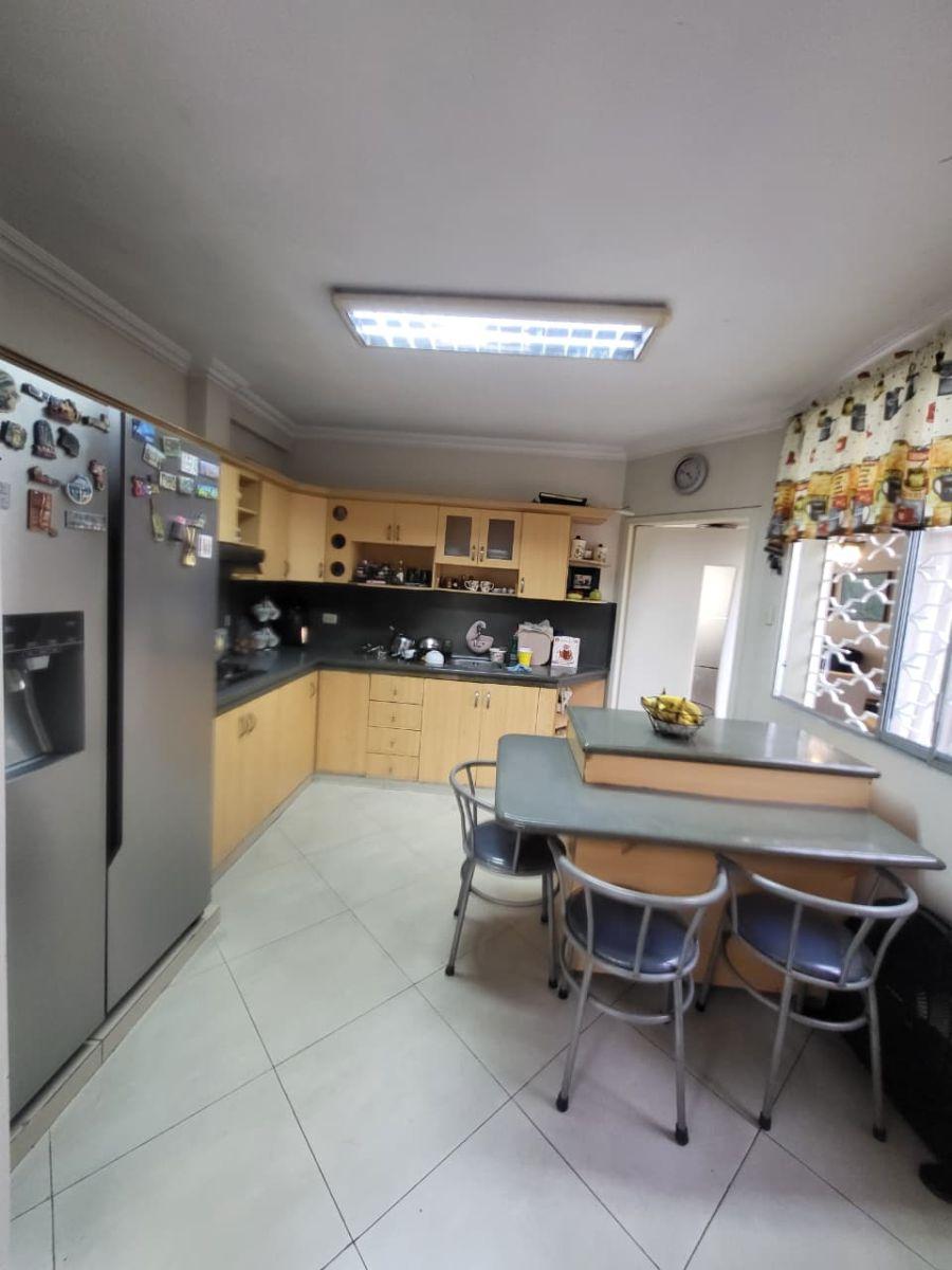 Casa Moderna en Venta | Conjunto Cerrado Santorini | Sector San Felipe | 3 Dorm. (War), Guayas — imagen 8