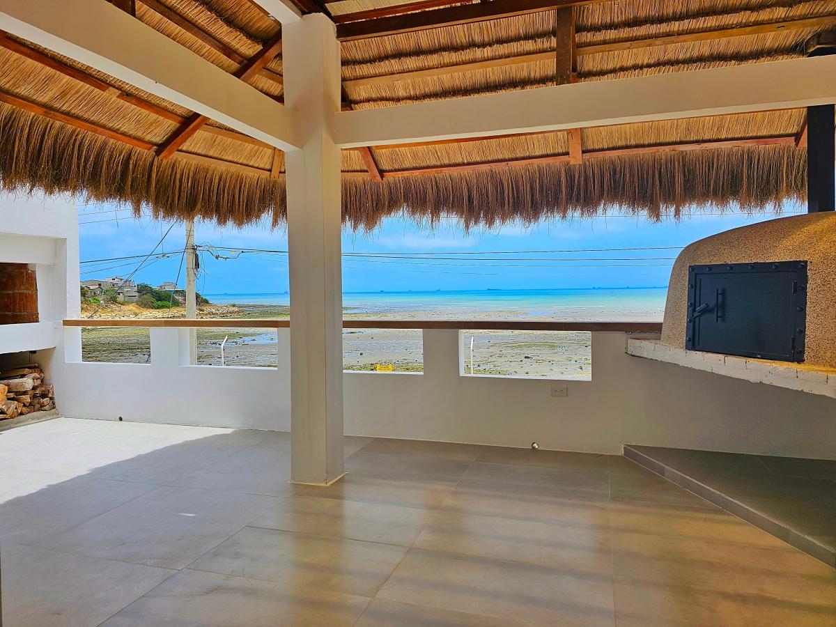 Se Vende Hermosa Casa con Vista Al Mar Unica a Precio Reducido en Salinas — imagen 7