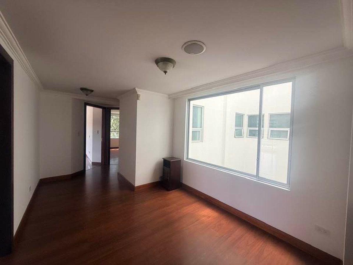 Venta Departamento Sector Monteserrin - — imagen 8