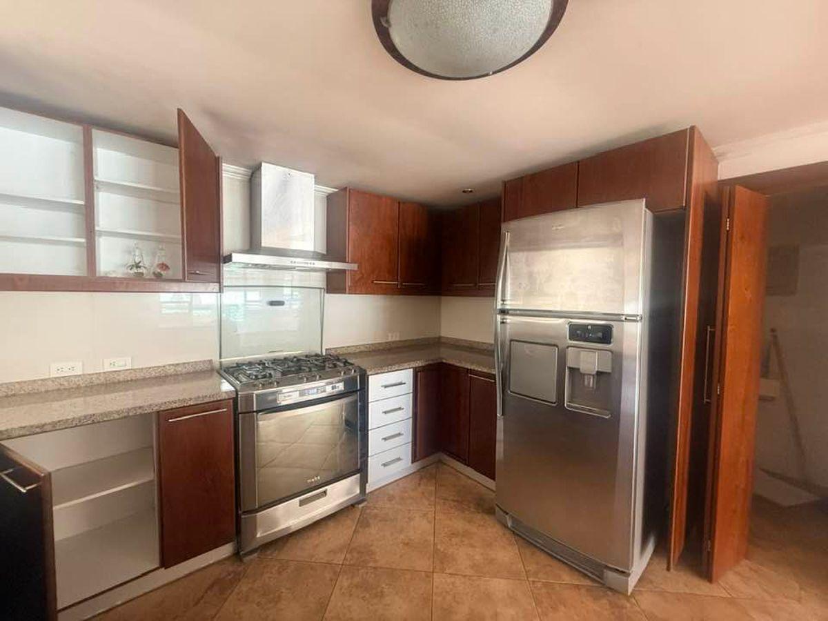 Venta Departamento Sector Monteserrin - — imagen 4